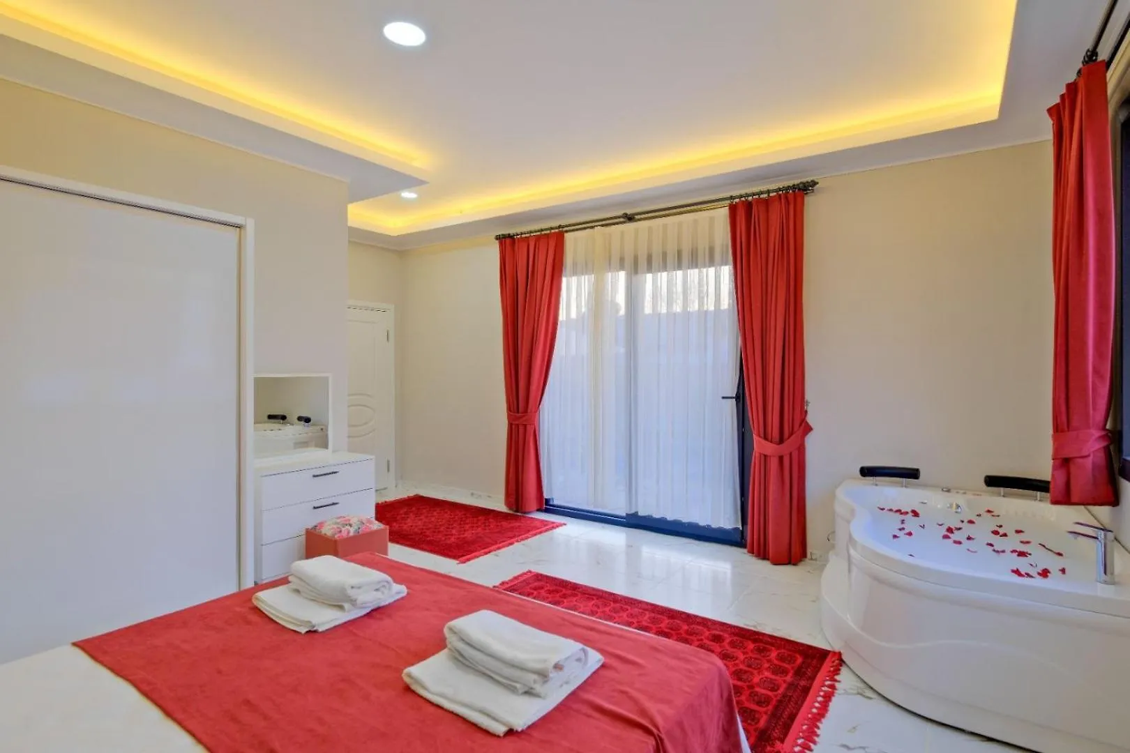 Oludeniz 2 Bedroom Villa 4387 Fethiye